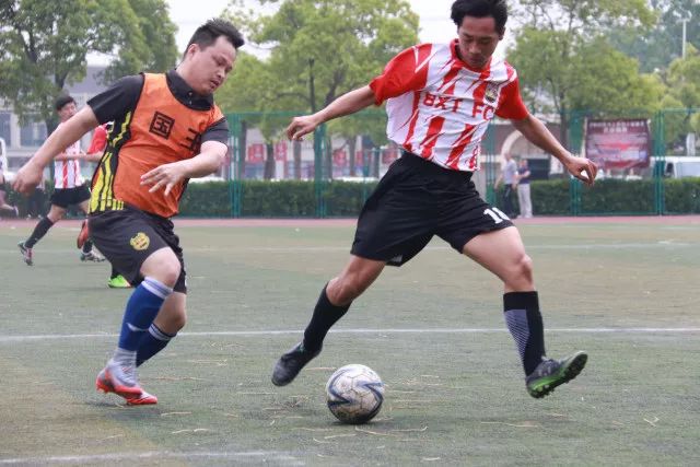 约基奇24+14爱德华兹19分 掘金大胜森林狼1-2