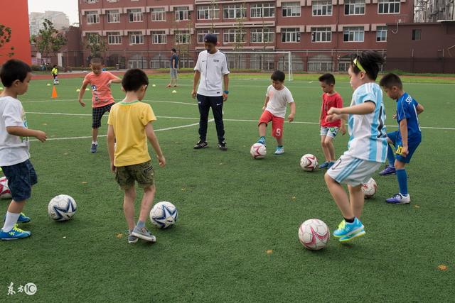 约基奇32+12+11掘金力克绿军 马刺无缘季后赛